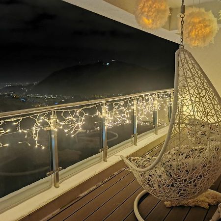 Sky View - Luxury Apartment With A Dream View ブラショフ エクステリア 写真