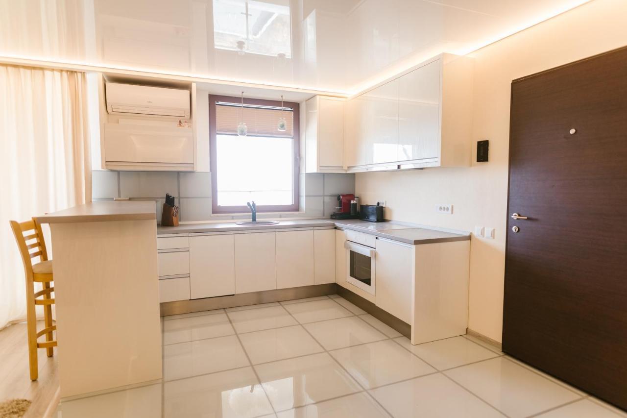 Sky View - Luxury Apartment With A Dream View ブラショフ エクステリア 写真