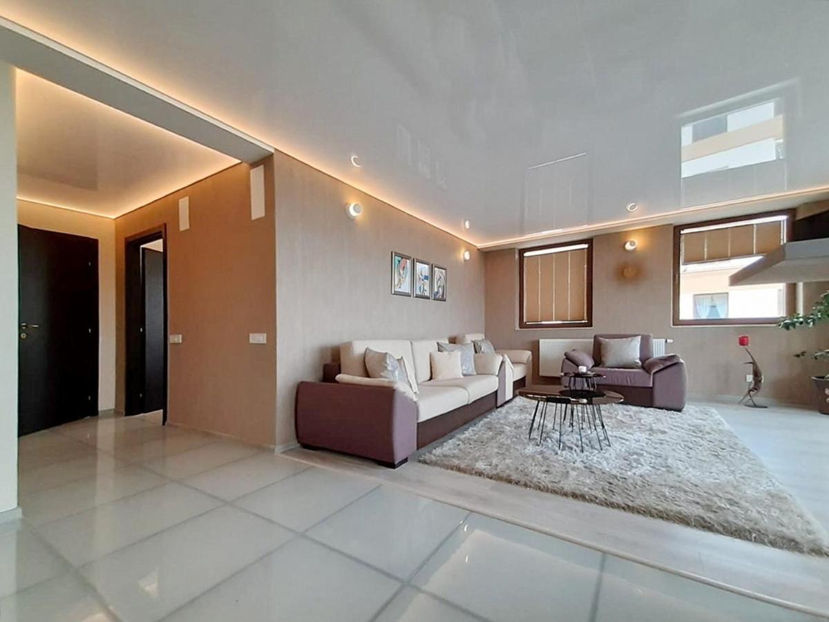 Sky View - Luxury Apartment With A Dream View ブラショフ エクステリア 写真